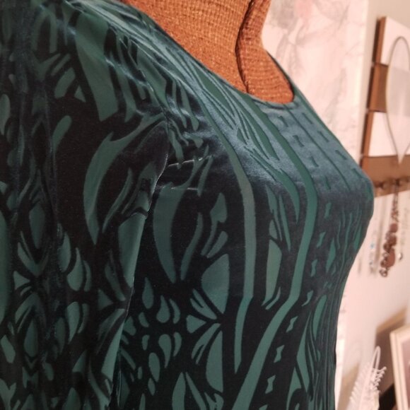 Style & Co. Green Velvet Top + Petite Small - Picture 4 of 5